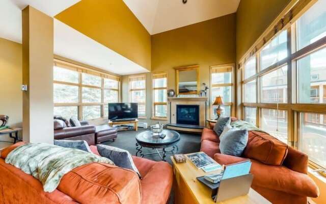 Luxury 3 Bedroom Mountain Condo in River Run Village with Beautiful Mountain Views and Walking Distance to Ski