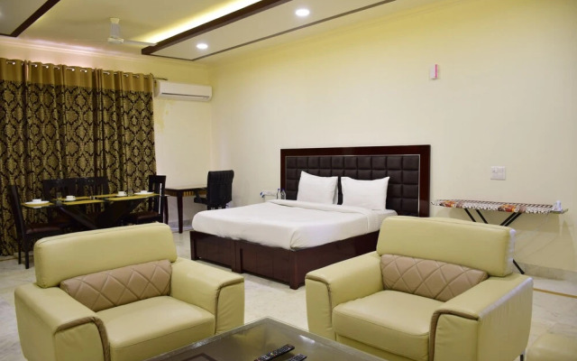 When In Gurgaon - Service Apartments Next to Artemis Hospital