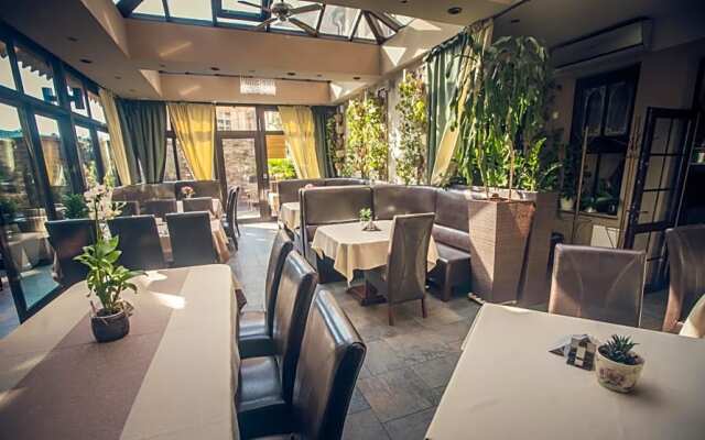 Villa Garden Kutno Centrum