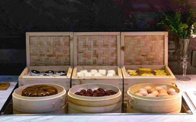 Homeinn Plus Hotel (Wuhan Zhongnan Subway Station Mengshidai)