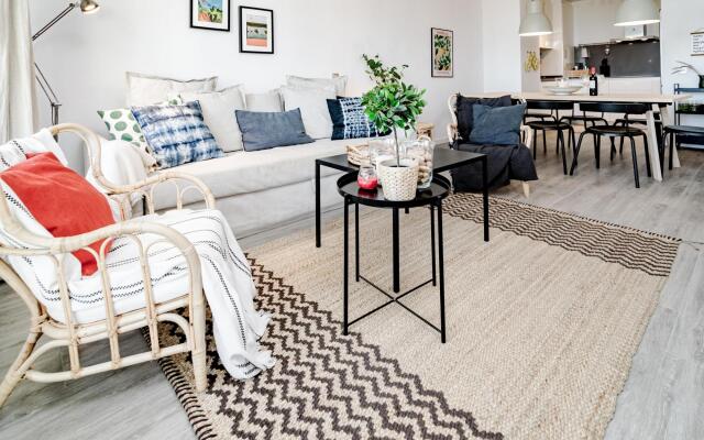 LM4.1B- Modern & Spacious family apartment