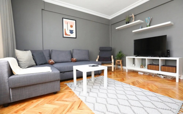 Stylish and Central Flat in Kadikoy