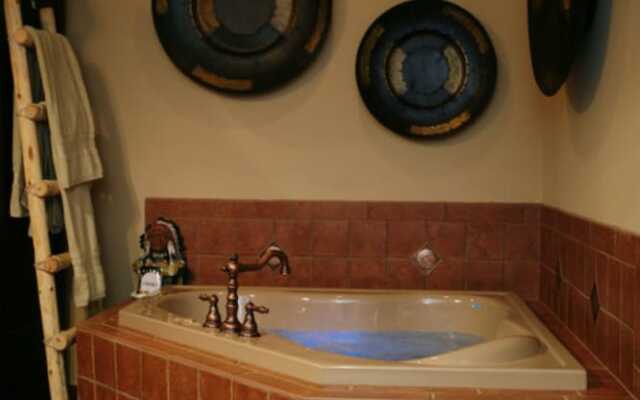 Two Hearts Inn