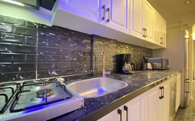 Refreshing Duplex Flat With Jacuzzi in Sisli