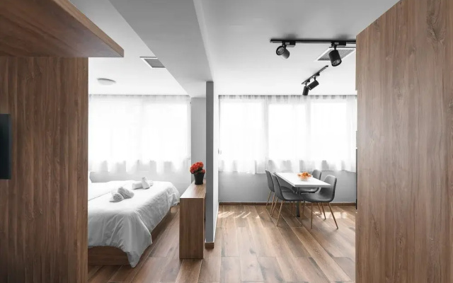 Ultima Suites Nilie Hospitality MGMT