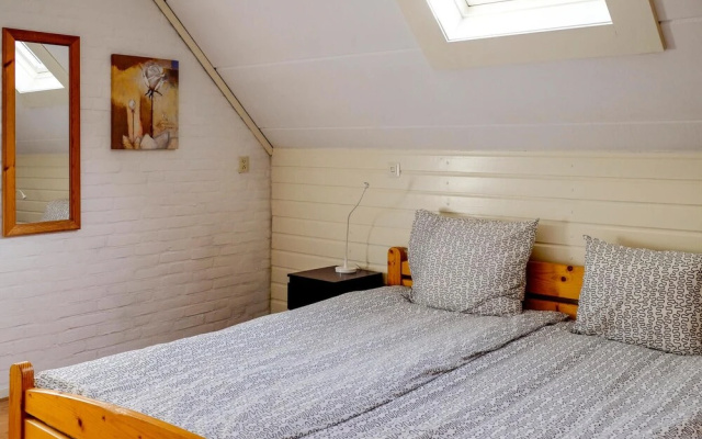 Awesome Apartment in Bruinisse With 1 Bedrooms and Wifi