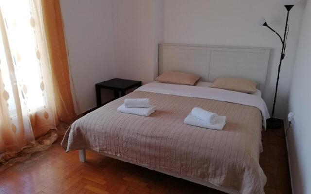 Sfiggos 54 Guest House