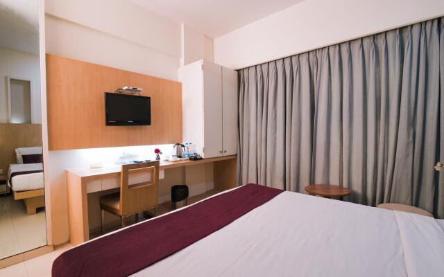 Hotel Monarch Guestline in MIDC Rabale, Navi Mumbai