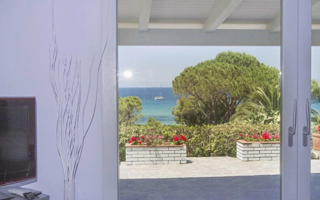 Villetta Biodola Beach