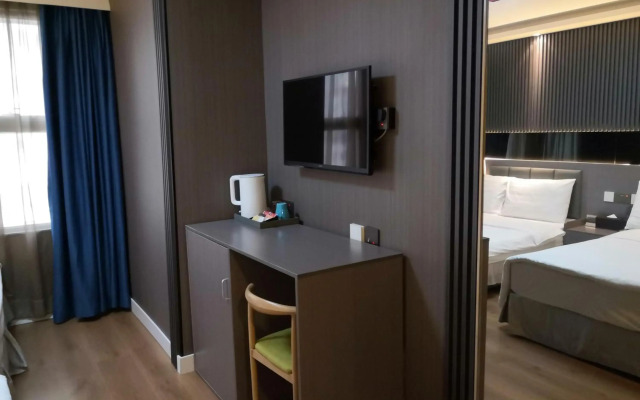 Hennessy Hotel