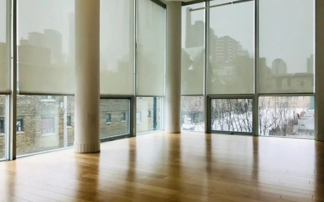 Stunning Suites Luxurious Downtown Condo