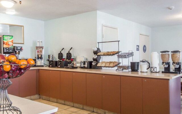 Holiday Inn Express Santa Rosa North by IHG