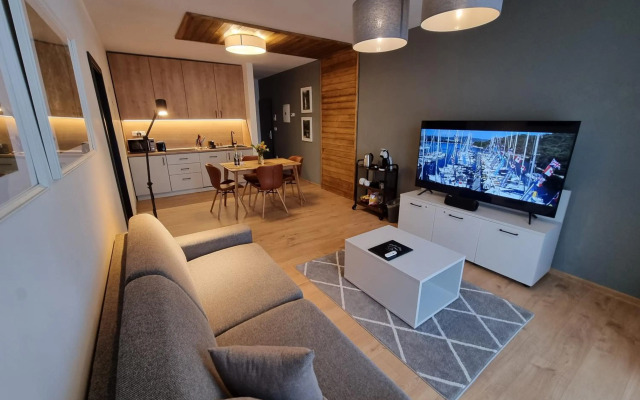 Monte Amnis Apartment