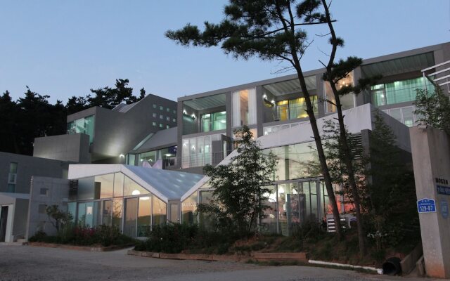 Moken Resort