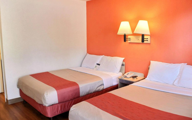 Motel 6 Atascadero, CA