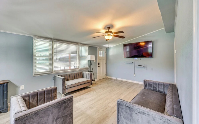 Hike, Golf & Fish: Pine Bluff Retreat