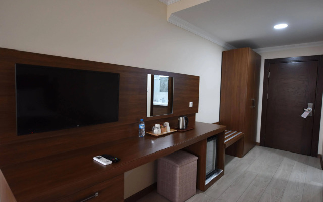 Asal Hotel