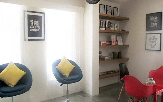 马卡蒂大道福尔萨酒店(Fersal Hotel Makati Avenue)