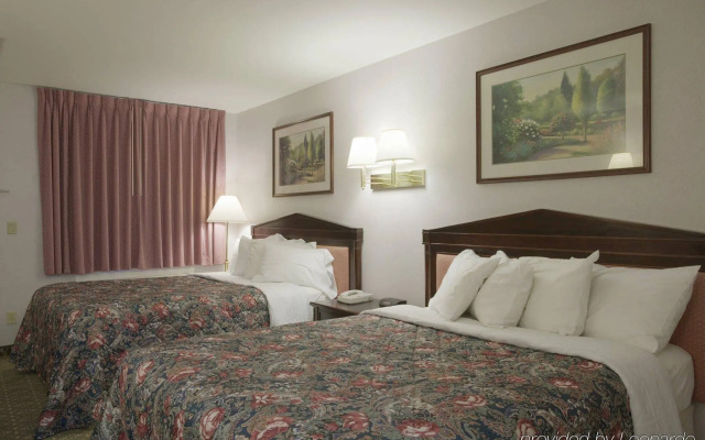 Americas Best Value Inn & Suites Wine Country