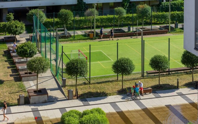 Kasprzaka 31A by Renters Prestige