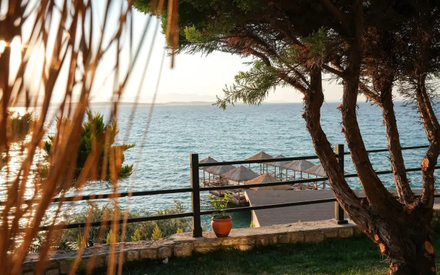 Maja Luxury Resort Hotel