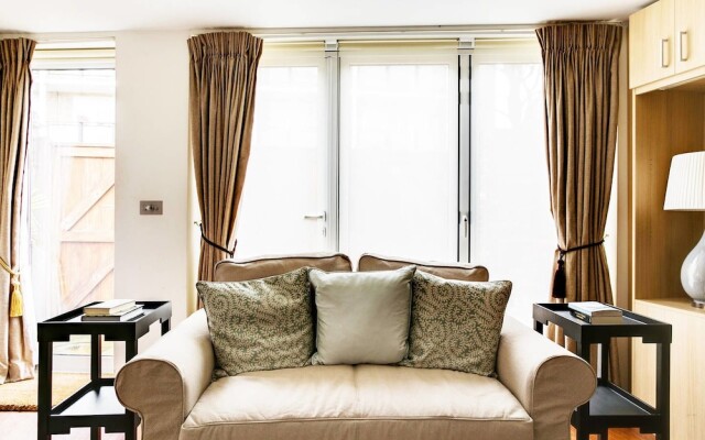 Charming 1 Bedroom Home in West London