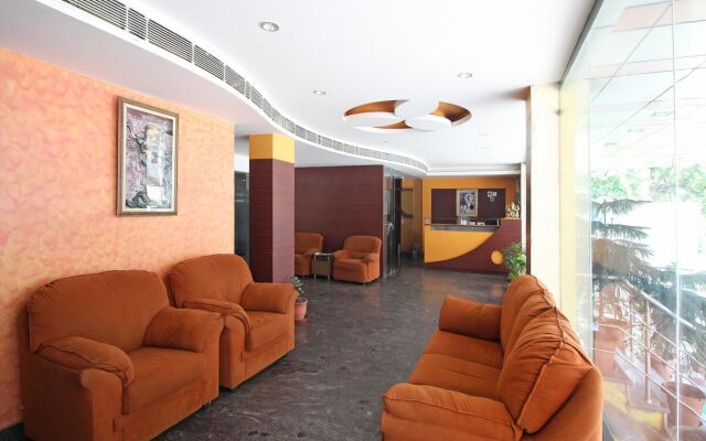 OYO 6438 Hotel Valley Plaza