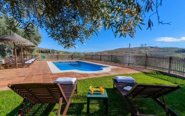 Finca del Rio Antequera - La Higuera by Ruralidays