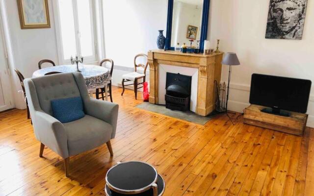 Le Cheylard, appartement spacieux et lumineux