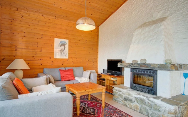 Chalet in Iselsberg-stronach Near Ski-lift