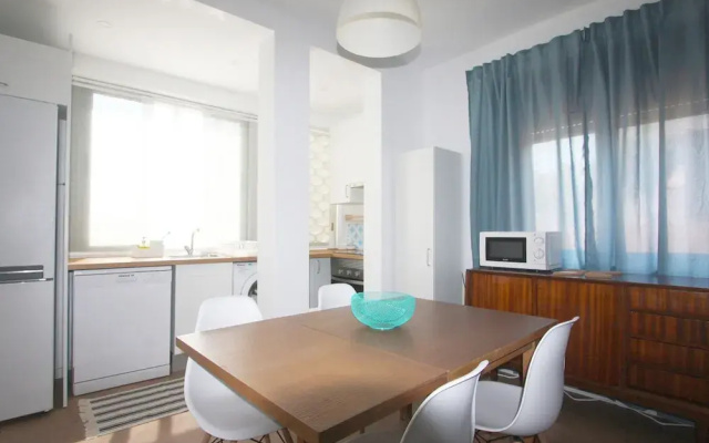 Jara in Tavira With 3 Bedrooms and 1 Bathrooms