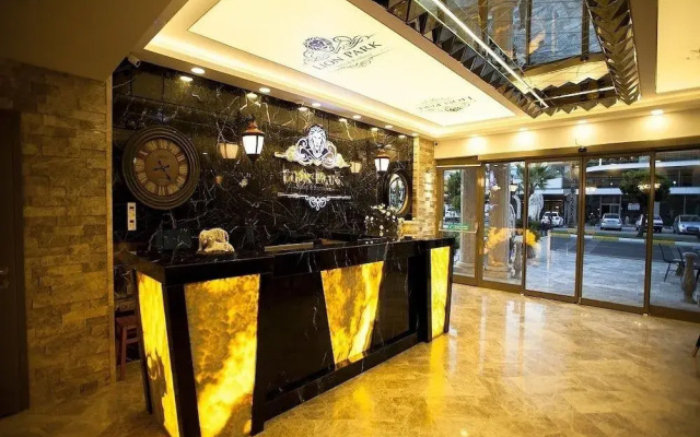 Lion Park Suites & Residence Hotel
