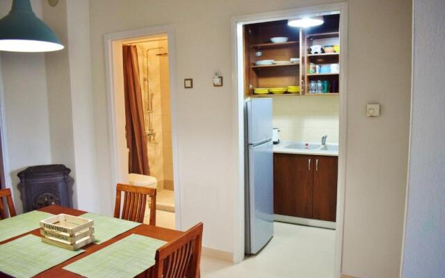 Nakis Apartment Studio
