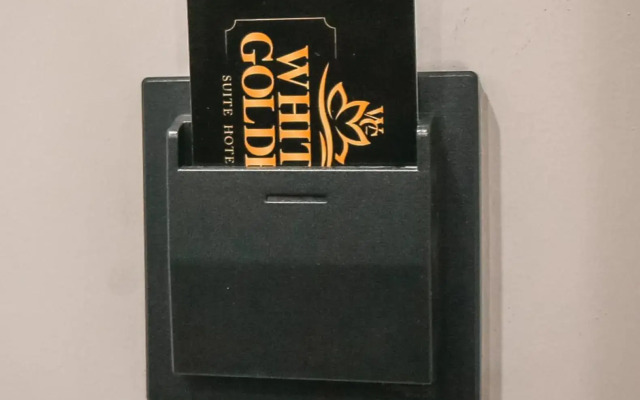 White Golden Suite Hotel