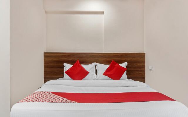 OYO 46740 Paradise Inn
