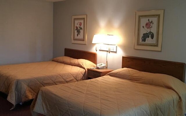 Carrousel Inn and Suites