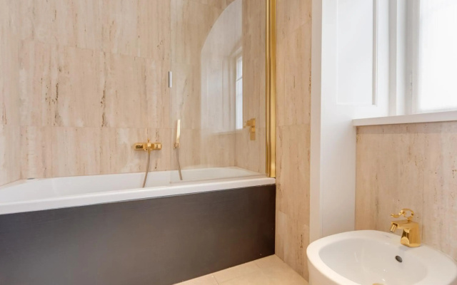 Charles Bridge Royal Apartment - Castle District