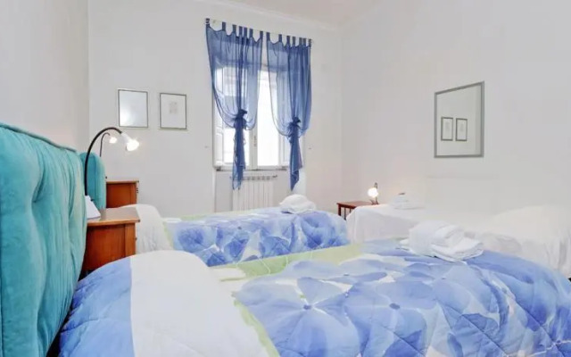 Castro Pretorio Halldis Apartments