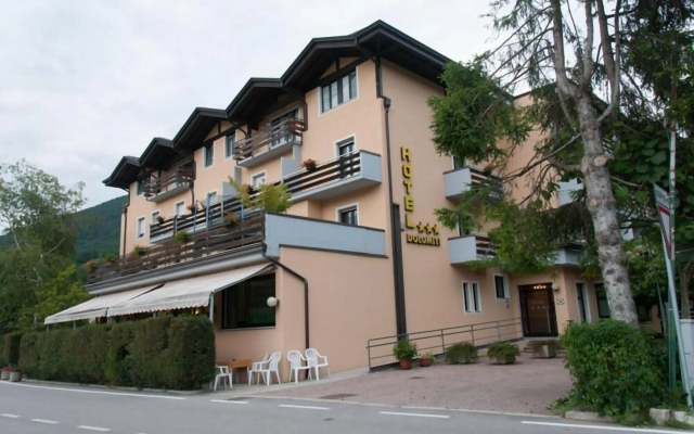 Hotel Dolomiti Levico