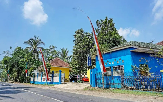 Hotel O Family Blitar