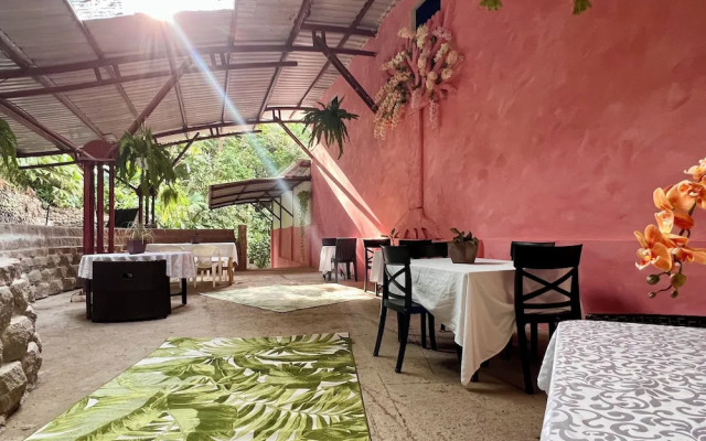 Zen Zaru Beautiful Hidden Hotel