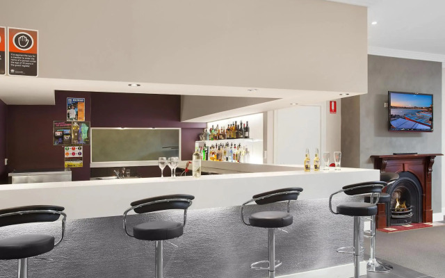 Checkers Resort & Conference Centre