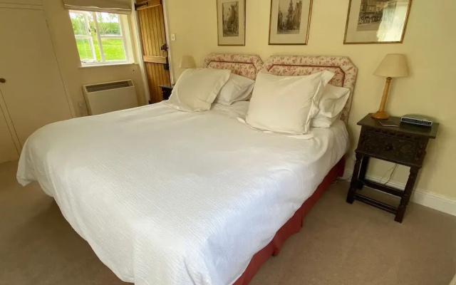 Oke Apple Cottage