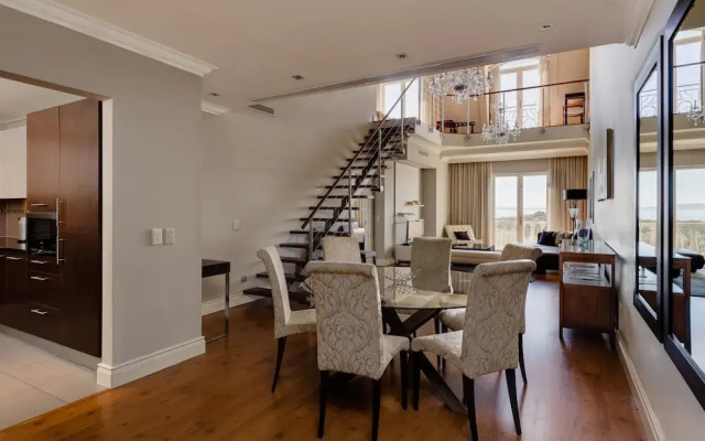 705 Cape Royale Luxury Apartment