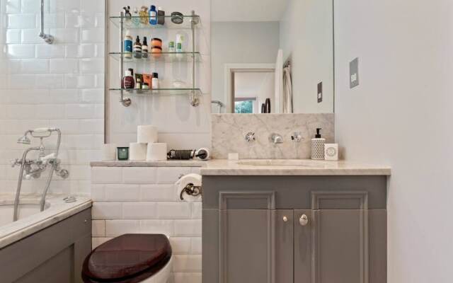 Stunning 2-bedroom Apartment in Chelsea