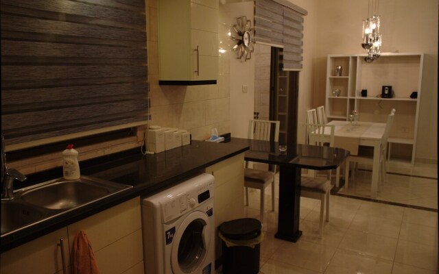 Modern & Hillview Terrace