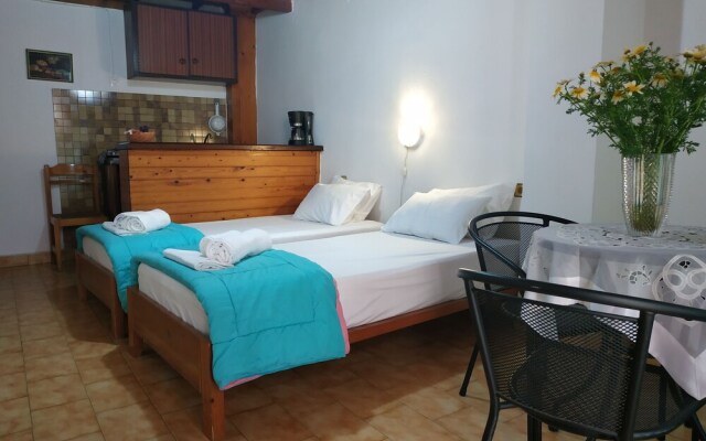Guesthouse Chryssoula Room No1