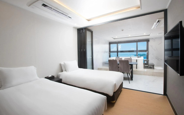 Utop Marina Hotel & Resort