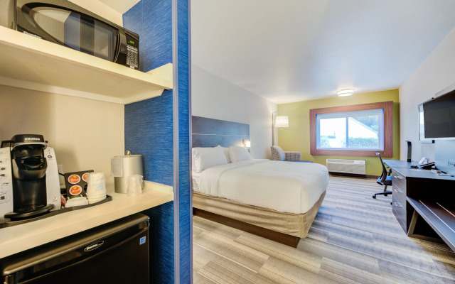 Holiday Inn Express Newberg - Wine Country by IHG
