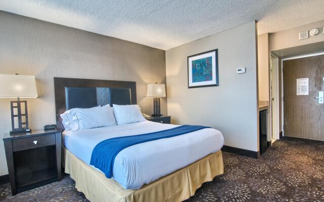 Holiday Inn Express Detroit-Birmingham by IHG